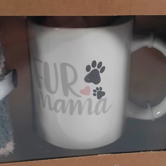 Fur Mama Coffee Cup and Fuzzy Gray and Pink Socks for Dog Owner Gift Set - Picture 4 of 11